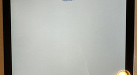 Mint
													Apple iPad Air - Wi-Fi, Gray, 32 GB, photo 5 of 8