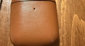 Used
													Apple AirPods 2nd Gen - Lightning Case, photo 5 of 10