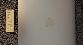 Good
													MacBook Air 2020 - 13" - I5, Silver, 512 GB, 8 GB, photo 1 of 5