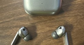 Used
													Samsung Galaxy Buds3 Pro - Silver, photo 3 of 4