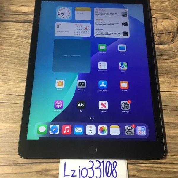 Apple iPad 7th Gen - Unlocked, 32 GB, Gray, A2200