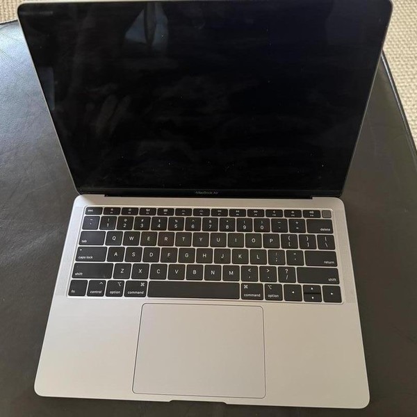 MacBook Air 2018 - 13 inch - 128 GB, Silver, 8 GB, Intel Core i5