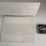 Used Apple Magic Keyboard for iPad Pro - White