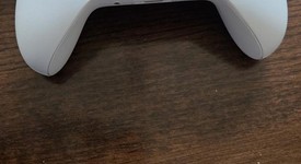 Mint
													Xbox One S (2016) - White, 1 TB, All Digital Edition, photo 5 of 12