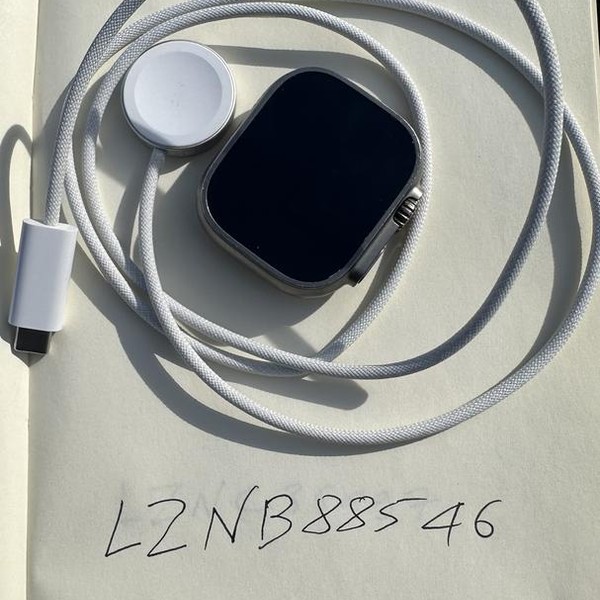 Apple Watch Ultra 2 49mm - Unlocked, Natural, A2986