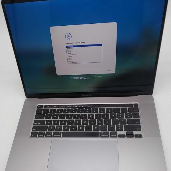 MacBook Pro 2019 - 16 inch - 512 GB, Silver, 16 GB, Intel Core i9