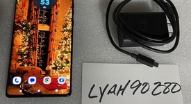 Mint
													Motorola Edge Plus (2023) - Unlocked, Black, 512 GB, 8 GB, photo 3 of 6