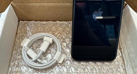 Mint
													Apple iPhone SE 3rd Gen 2022 - Unlocked, Midnight, 64 GB, A2595, photo 2 of 8