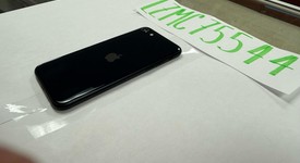 Mint
													Apple iPhone SE 3rd Gen 2022 - Unlocked, Midnight, 64 GB, A2595, photo 4 of 7