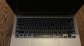 Fair
													MacBook Air 2020 - 13" - I3, Silver, 128 GB, 8 GB, photo 4 of 6