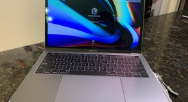 Mint
													MacBook Pro 2018 (With Touch Bar) - 13" - I5, Gray, 256 GB, 8 GB, photo 2 of 7