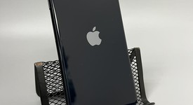 Good
													Apple iPhone SE 3rd Gen 2022 - Unlocked, Midnight, 64 GB, A2595, photo 2 of 4