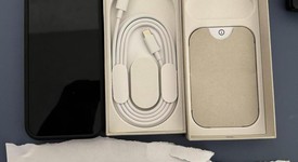 Mint
													Google Pixel 10 - Unlocked, Frost, 128 GB, GLBW0, photo 3 of 11