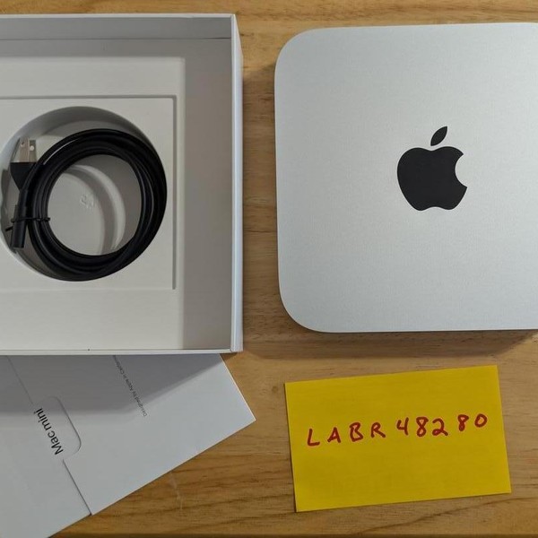 Mac mini 2023 - 256 GB, 8 GB, Apple M2, 1 Gigabit Ethernet