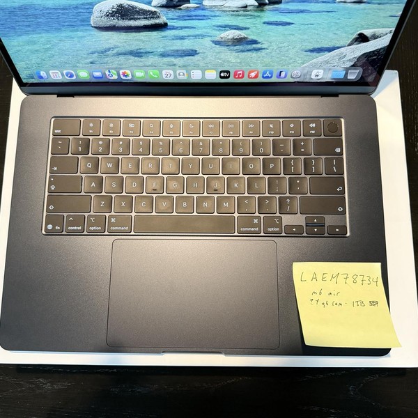 MacBook Air 2026 (M5) - 15 inch - 1 TB, Midnight, 24 GB, Apple M5 10-Core (10-core GPU)
