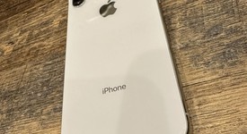 Good
													Apple iPhone Xs - Unlocked, Silver, 64 GB, A1920, photo 4 of 10