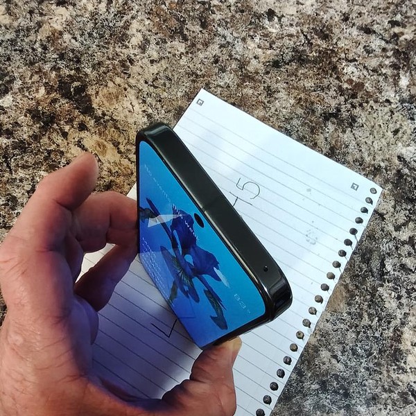 Google Pixel 10 Pro - Unlocked, 128 GB, Obsidian, GA09887