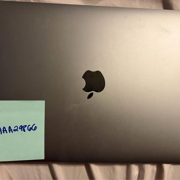 MacBook Air 2020 - 13 inch - 256 GB, Silver, 8 GB, Apple M1