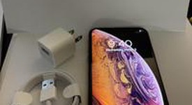 Good
													Apple iPhone Xs - Unlocked, Gold, 256 GB, A1920, photo 1 of 12