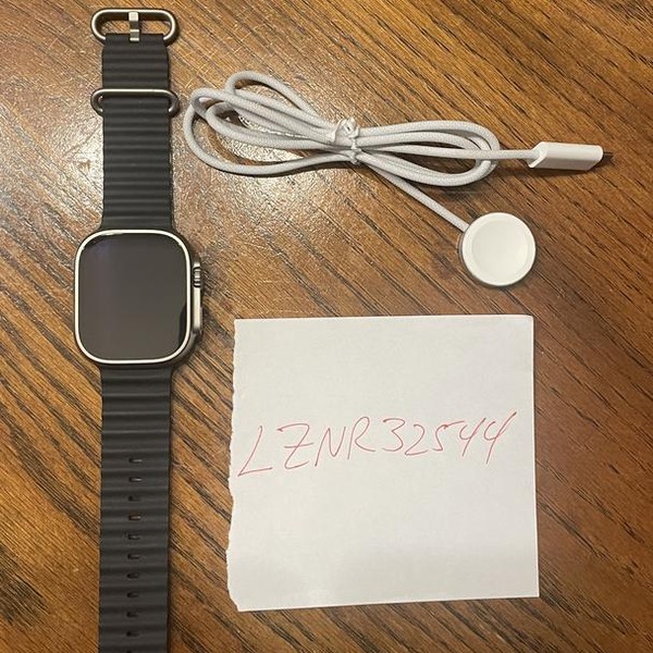 Apple Watch Ultra 49mm - Unlocked, Titanium, A2622