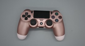 Good
													DualShock 4 Wireless Controller - Rose Gold, photo 3 of 4