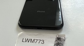 Mint
													Apple iPhone Xr - Unlocked, Black, 64 GB, A1984, photo 3 of 6