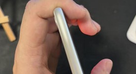 Good
													Apple iPhone SE 2nd Gen 2020 - Unlocked, White, 128 GB, A2275, photo 4 of 7