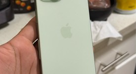 Mint
													Apple iPhone 15 - Unlocked, Green, 128 GB, A2846, photo 4 of 10