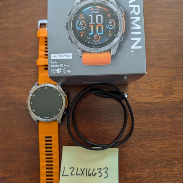 Garmin Fenix 8 - Titanium, AMOLED