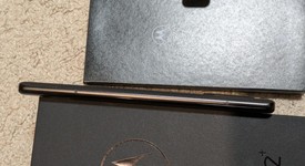 Mint
													Motorola Edge Plus (2023) - Unlocked, Black, 512 GB, 8 GB, photo 3 of 7