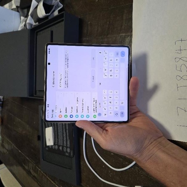 Honor Magic V3 - Unlocked Non-US, 512 GB, Brown, 12 GB