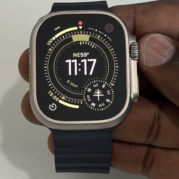 Apple Watch Ultra 49mm - Unlocked, Titanium, A2622