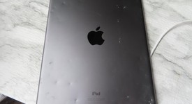 Fair
													Apple iPad 9th Gen - Unlocked, Gray, 64 GB, A2603, photo 3 of 3