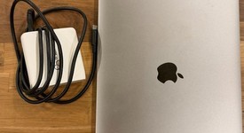 Good
													MacBook Air 2019 - 13" - I5, Gray, 128 GB, 8 GB, photo 3 of 7