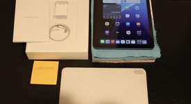 Good
													Apple iPad Air 5th Gen - Wi-Fi, Blue, 64 GB, A2588, photo 1 of 20