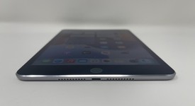 Mint
													Apple iPad Mini 4 - Unlocked, Gray, 64 GB, photo 3 of 6