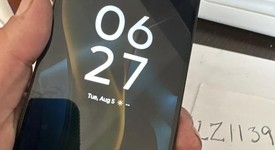 Mint
													Moto G 5G (2025) - Unlocked, Gray, 128 GB, photo 2 of 15