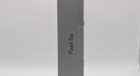 New
													Google Pixel 8a - Unlocked, Aloe, 128 GB, 8 GB, GKV4X, Sub-6 5G, photo 2 of 4