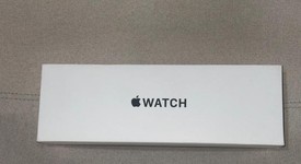 New
													Apple Watch SE 2nd Gen 40mm - Midnight, A2722 - GPS, Aluminum, photo 3 of 3