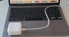 Good
													MacBook Air 2020 - 13" - Apple M1, Gray, 1 TB, 16 GB, photo 5 of 8