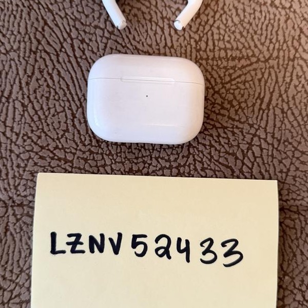 Apple AirPods Pro 2 - Lightning