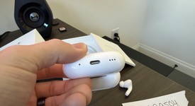 Used
													Apple AirPods Pro 2 - USB-C, photo 4 of 6