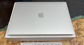 Good
													MacBook Air 2020 - 13" - I3, Silver, 256 GB, 8 GB, photo 1 of 10
