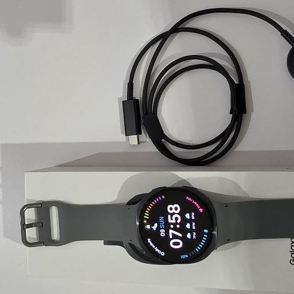 Samsung Galaxy Watch9 - Wi-Fi, Graphite, SM-L350, 44mm