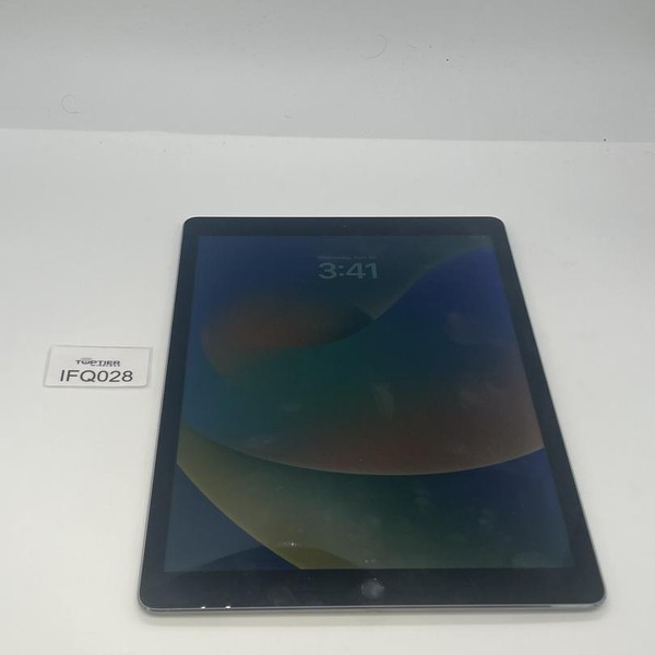 Apple iPad Pro 12.9 inch 1st Gen 2015 - Wi-Fi, 32 GB, Gray, A1584, 1st Gen 2015