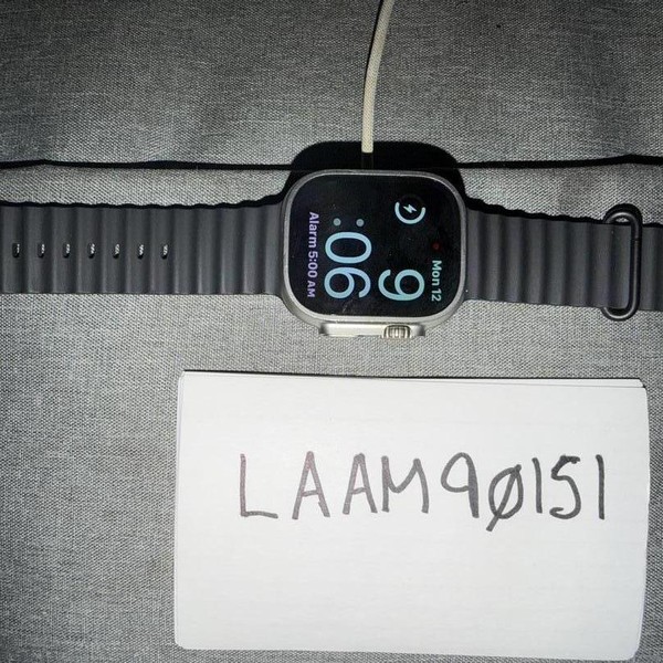 Apple Watch Ultra 2 49mm - Unlocked, Natural, A2986