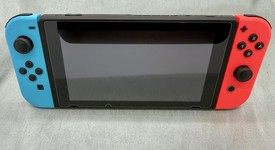 Good
													Nintendo Switch - Red & Blue, 32 GB, photo 4 of 8