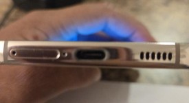 Good
													Samsung Galaxy S22 - T-Mobile, Rose Gold, 128 GB, 8 GB, SM-S901U, photo 5 of 5