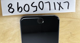 Fair
													Apple iPhone SE 2nd Gen 2020 - Unlocked, White, 64 GB, A2275, photo 4 of 8