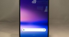 Mint
													LG V30 - AT&T, Silver, 64 GB, H931, photo 1 of 4